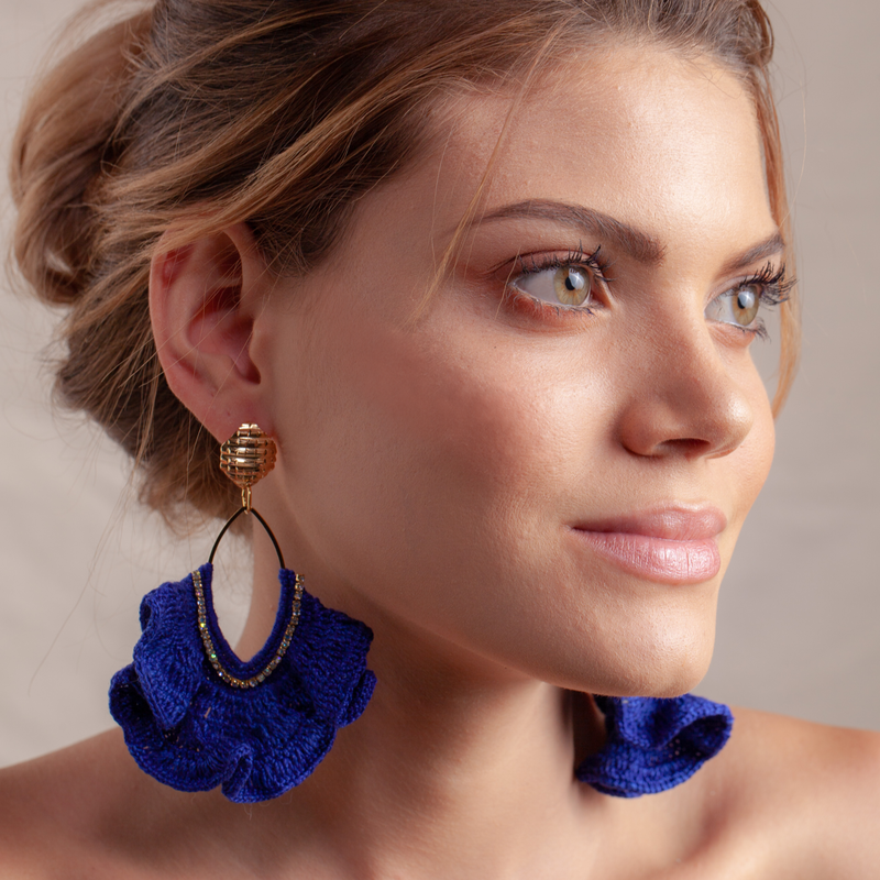 Aretes largos DEL LLANO tejido azul y oro